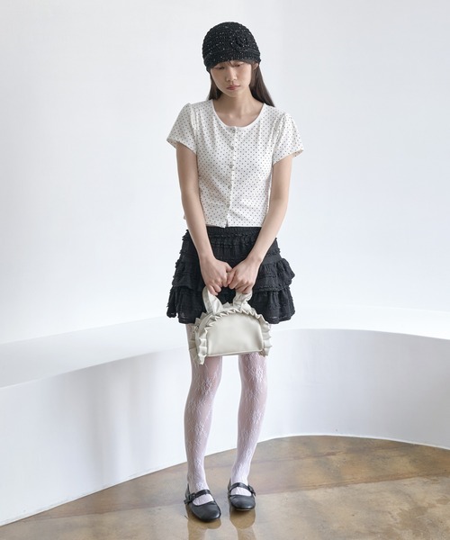 UNE MANSION（ユヌマンション）の「【UNE ORIGINAL】スナップボタンショルダーパフレイヤードドットパターンカーディガン（カーディガン/ボレロ・レディース・ホワイト/グレー/ブラック・SMALL/MEDIUM）」の19枚目の写真