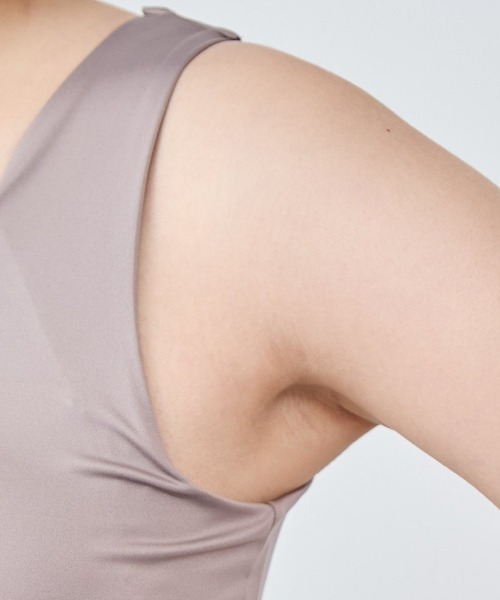 NERGY(ナージー)の「ナージージャパン NERGY ALPENタンクブラトップス_(スポーツブラ・レディース・サックスブルー/ベージュ/チャコールグレー・M/L)」の15枚目の写真