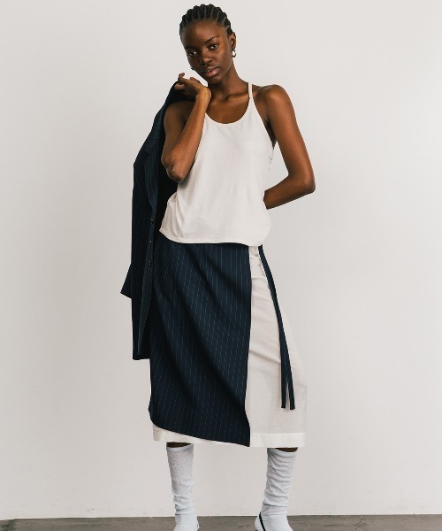 CREDONA(クレドナ)の「CALATHEA STRIPE LAYERED PANTS/カラテアストライプレイヤードパンツ(スラックス・レディース・ネイビー・0/1)」の3枚目の写真