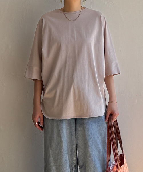 LBC(エルビーシー)の「シルケット裾ラウンド袖切り替えTシャツ(Tシャツ/カットソー・レディース・セージグリーン/ブラック/ホワイト/ベージュ・M/L)」の1枚目の写真