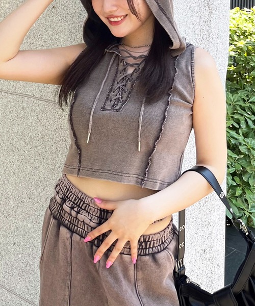 SPIRALGIRL（スパイラルガール）の「ピグメントノースリトップス（スウェット・レディース・ブラック/ブラウン/ネイビー・FREE）」の17枚目の写真