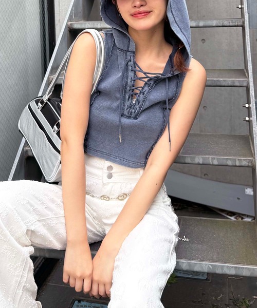 SPIRALGIRL（スパイラルガール）の「ピグメントノースリトップス（スウェット・レディース・ブラック/ブラウン/ネイビー・FREE）」の20枚目の写真