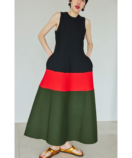 OMMO(オーエムエムオー)の「TENT LINE BLOCKING KNIT OP(ワンピース・レディース・ターコイズブルー/ホワイト/レッド・SMALL/MEDIUM)」の9枚目の写真