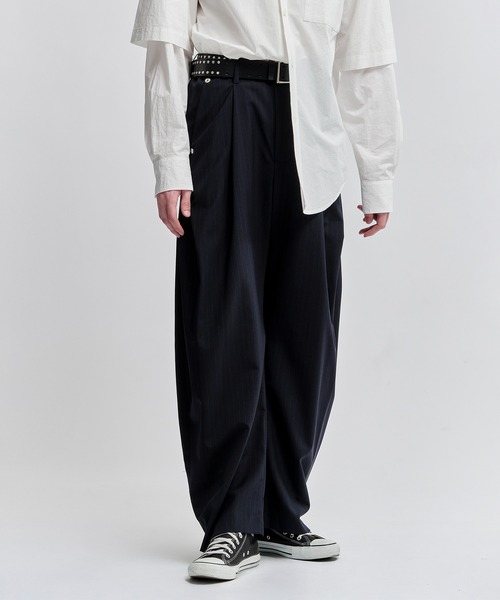 CONZ（コンズ）の「カーブレッグトラウザー（スラックス・メンズ・ブラック/ダークグレー/グレイッシュベージュ/ライトグレー/その他2/その他3/ストライプ/ベージュ/カーキ/マルチ・1/2/3）」の8枚目の写真