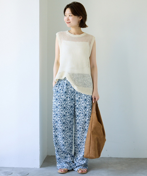 SLOBE IENA（スローブイエナ）の「《追加》KAYAノースリーブプルオーバー（ニット/セーター・レディース・カーキ/アイボリー/ブルー/ブラウン・FREE）」の8枚目の写真