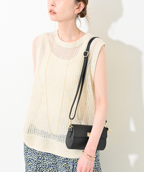 SLOBE IENA（スローブイエナ）の「《追加》KAYAノースリーブプルオーバー（ニット/セーター・レディース・カーキ/アイボリー/ブルー/ブラウン・FREE）」の17枚目の写真