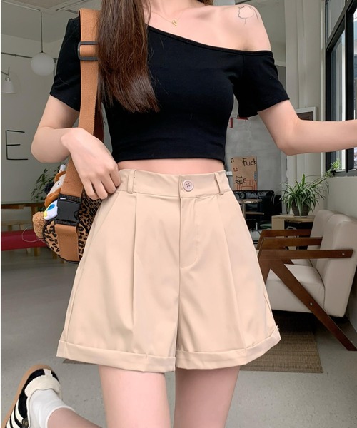 Teem Store(チームストア)の「センタープレスタックショートパンツ(スラックス・レディース・ブラック/ホワイト/ピンク/ベージュ・S/M)」の3枚目の写真