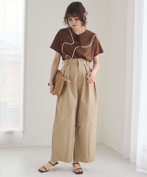 ANGIE(アンジー)の「コード刺繍 デザイン Tシャツ (半袖)(Tシャツ/カットソー・レディース・オフホワイト/ブラウン/ダークグレー・FREE)」の7枚目の写真