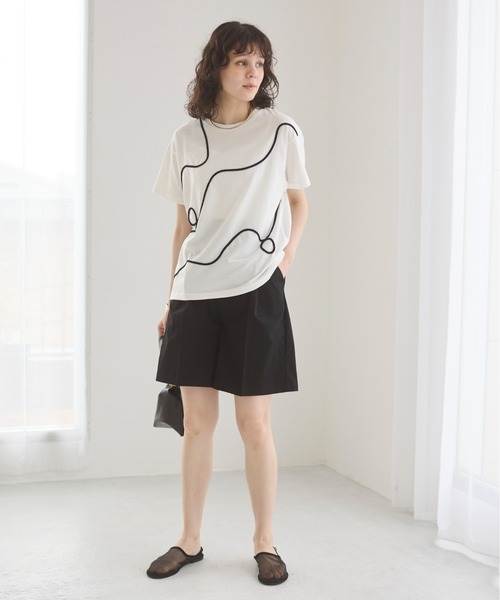 ANGIE(アンジー)の「コード刺繍 デザイン Tシャツ (半袖)(Tシャツ/カットソー・レディース・オフホワイト/ブラウン/ダークグレー・FREE)」の15枚目の写真