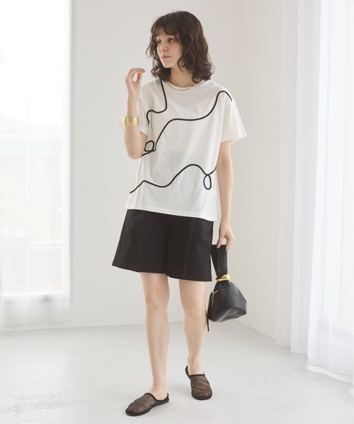 ANGIE(アンジー)の「コード刺繍 デザイン Tシャツ (半袖)(Tシャツ/カットソー・レディース・オフホワイト/ブラウン/ダークグレー・FREE)」の16枚目の写真