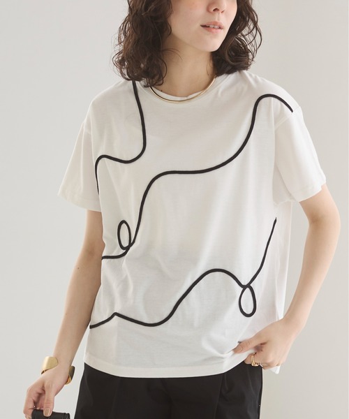 ANGIE(アンジー)の「コード刺繍 デザイン Tシャツ (半袖)(Tシャツ/カットソー・レディース・オフホワイト/ブラウン/ダークグレー・FREE)」の18枚目の写真