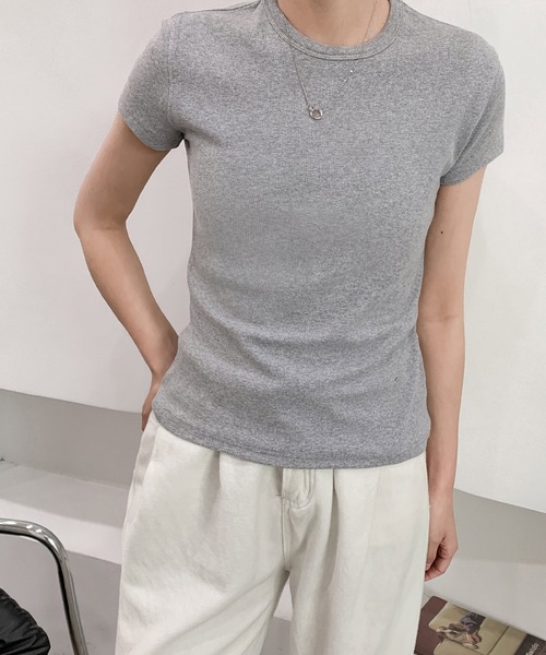LOWO(ロワ)の「綿混ベーシックデザインTシャツ カットソー(Tシャツ/カットソー・レディース・ホワイト/ブラック/グレー・L/M/S)」の6枚目の写真
