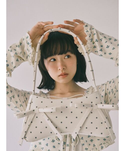 merry jenny（メリージェニー）の「ribbon ribbonコンパクトバッグ（ハンドバッグ・レディース・その他1/ピンク/レッド・FREE）」の5枚目の写真