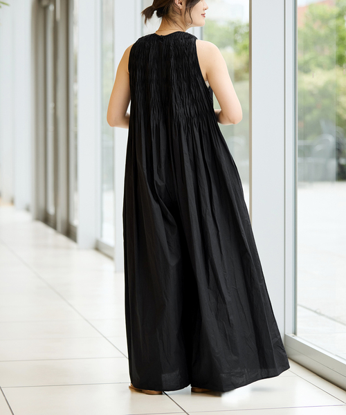 IENA LA BOUCLE（イエナラブークル）の「IENA LA BOUCLE ギャザーオールインワン（つなぎ/オールインワン・レディース・グリーン/ブラック・36/38）」の5枚目の写真