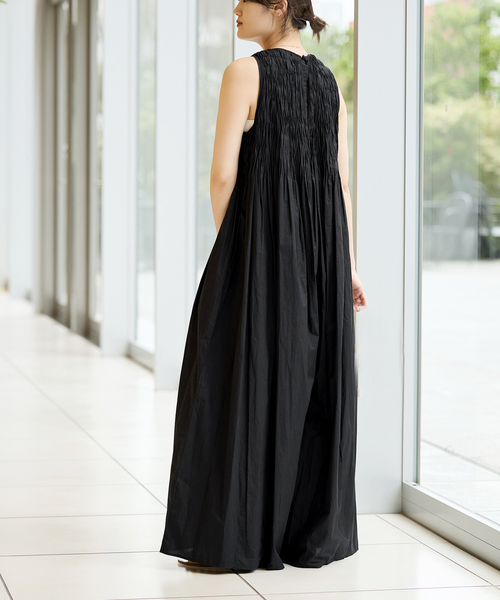 IENA LA BOUCLE（イエナラブークル）の「IENA LA BOUCLE ギャザーオールインワン（つなぎ/オールインワン・レディース・グリーン/ブラック・36/38）」の6枚目の写真