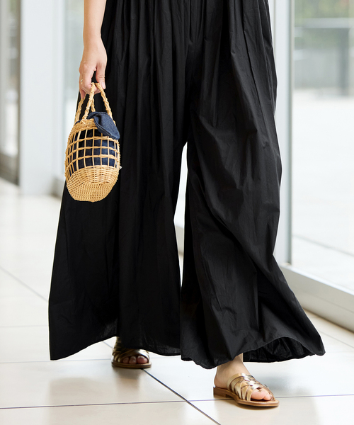 IENA LA BOUCLE（イエナラブークル）の「IENA LA BOUCLE ギャザーオールインワン（つなぎ/オールインワン・レディース・グリーン/ブラック・36/38）」の8枚目の写真