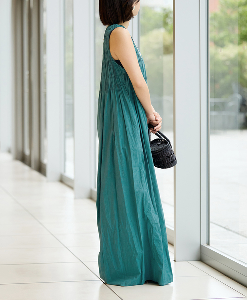 IENA LA BOUCLE（イエナラブークル）の「IENA LA BOUCLE ギャザーオールインワン（つなぎ/オールインワン・レディース・グリーン/ブラック・36/38）」の10枚目の写真