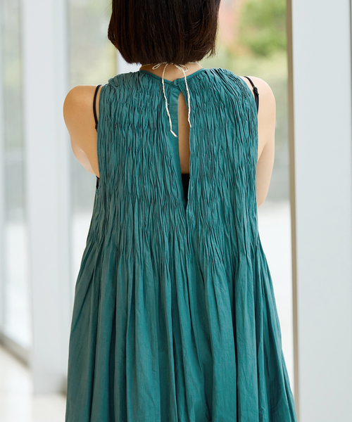 IENA LA BOUCLE（イエナラブークル）の「IENA LA BOUCLE ギャザーオールインワン（つなぎ/オールインワン・レディース・グリーン/ブラック・36/38）」の15枚目の写真