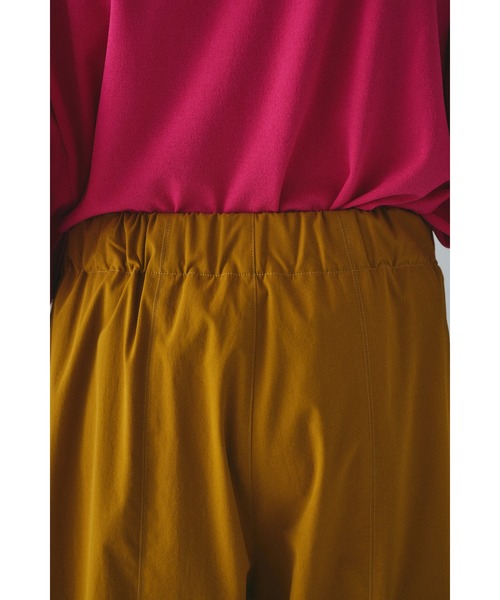 HeRIN.CYE（ヘリンドットサイ）の「Swinching  cocoon pants　　スイッチングコクーンパンツ（その他パンツ・レディース・ブラック/イエロー系その他/グリーン・36/38）」の17枚目の写真