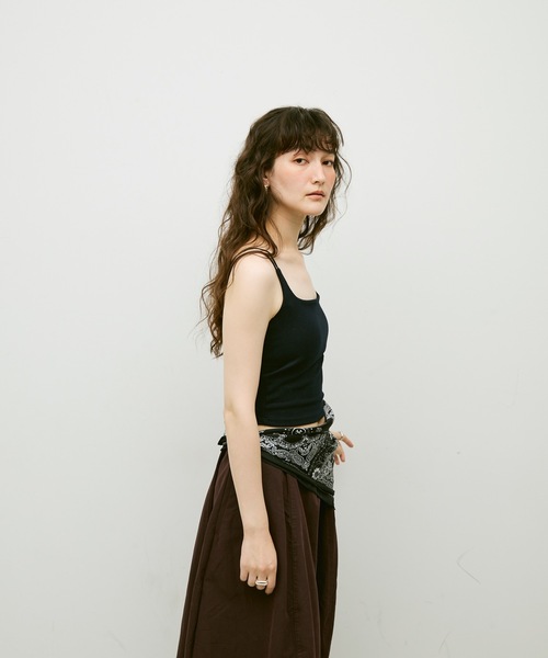 Lutim by u（ルチバイユー）の「Double strap camisole with cups / ダブルストラップカップ付キャミソール（キャミソール・レディース・オートミール/ブラック/ホワイト/ネイビー・FREE）」の13枚目の写真