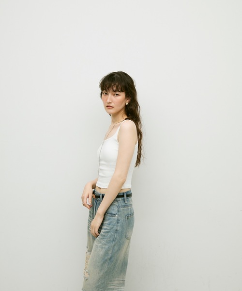 Lutim by u（ルチバイユー）の「Double strap camisole with cups / ダブルストラップカップ付キャミソール（キャミソール・レディース・オートミール/ブラック/ホワイト/ネイビー・FREE）」の6枚目の写真