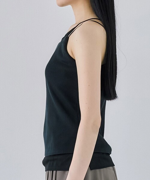 UNITED TOKYO（ユナイテッドトウキョウ）の「【残りわずか！】シアーレイヤリングキャミソール｜ウォッシャブル/カップ付き（キャミソール・レディース・ブラック/アイボリー・FREE）」の14枚目の写真