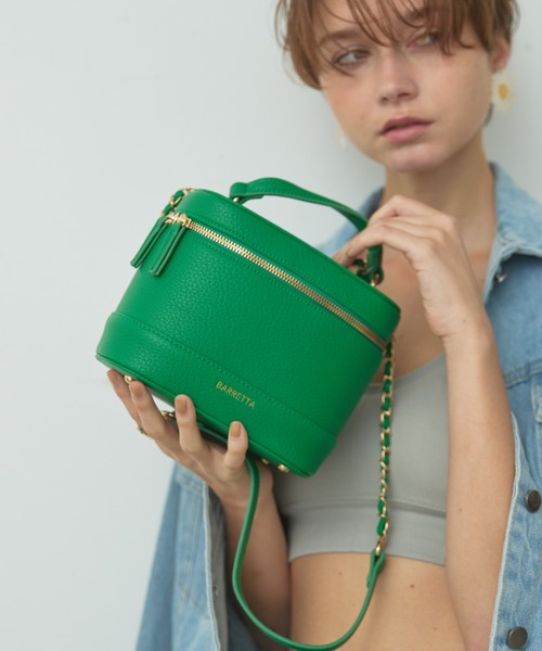 BARRETTA（バレッタ）の「フェイクレザーバニティバッグ（ショルダーバッグ・レディース・ブラック/グリーン/ベージュ・FREE）」の3枚目の写真