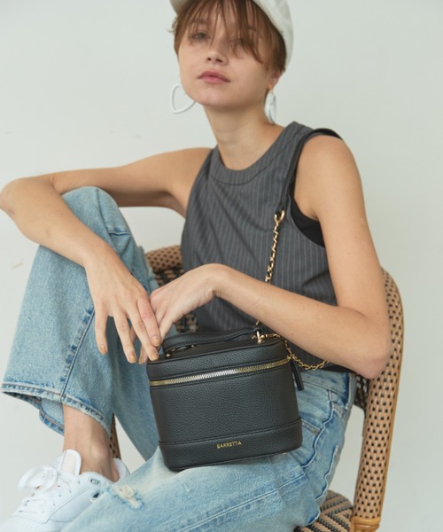 BARRETTA（バレッタ）の「フェイクレザーバニティバッグ（ショルダーバッグ・レディース・ブラック/グリーン/ベージュ・FREE）」の10枚目の写真