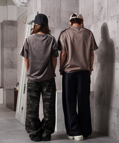 #MEMORY(メモリー)の「【MEMORY】フェイクスエード S/S ゲームシャツ / Faux suede short sleeve game shirt(Tシャツ/カットソー・メンズ・グレイッシュベージュ/ブラック/チャコールグレー・M/L/XL)」の5枚目の写真
