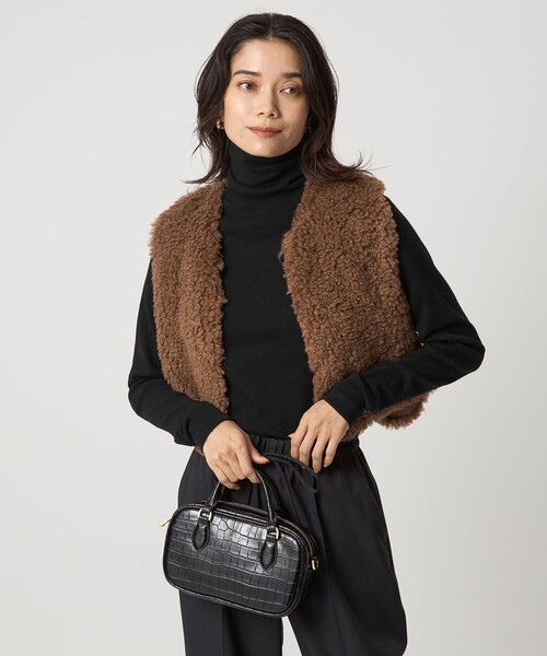 gicipi（ジチピ）の「＜gicipi＞PREZZEMO タートルネック プルオーバー（Tシャツ/カットソー・レディース・グレー/レッド/ブラック・2）」の17枚目の写真