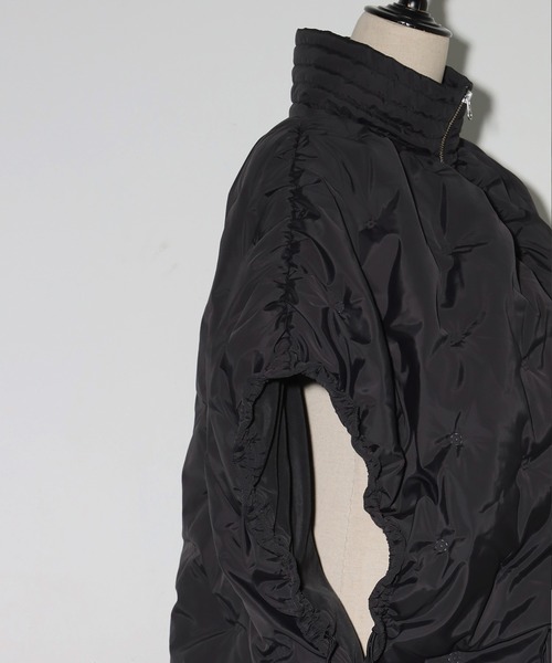 antiqua(アンティカ)の「変形ビッグベスト(ダウンベスト・レディース・ブラック・ONESIZE)」の10枚目の写真