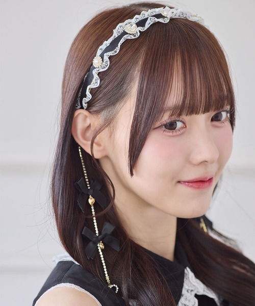 ROJITA（ロジータ）の「チェーンリボンレースフリルカチューシャ（カチューシャ・レディース・ホワイト/ピンク/ブラック/マルチ・FREE）」の4枚目の写真