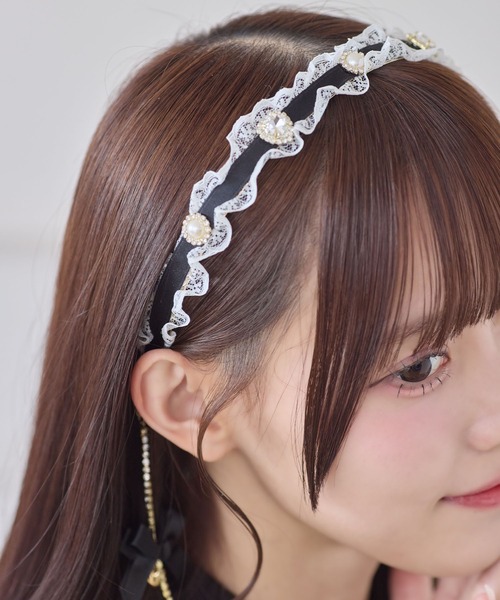 ROJITA（ロジータ）の「チェーンリボンレースフリルカチューシャ（カチューシャ・レディース・ホワイト/ピンク/ブラック/マルチ・FREE）」の9枚目の写真