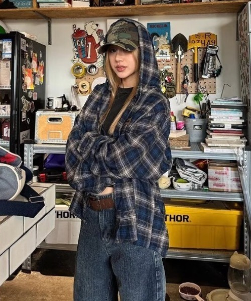 yuue' ( wear )(ユーイ)の「ヴィンテージライクチェック柄フーディーシャツ(シャツ/ブラウス・レディース・ブルー・FREE)」の7枚目の写真