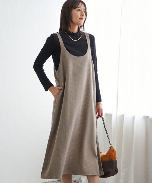 ikka(イッカ)の「【親子コーデ】前後2WAYバックル付きジャンパースカート(ワンピース・レディース・ブラック/ライム/ブラウン/ベージュ・M/L/S)」の2枚目の写真