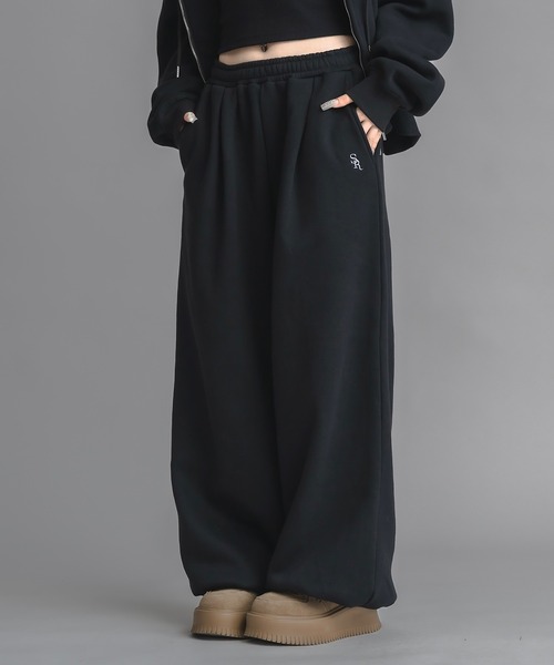 17HR(セブンティーンアワーズ)の「【ユニセックス】ルーズスウェットパンツ(スウェットパンツ・レディース・ブラック/グレー・FREE)」の2枚目の写真