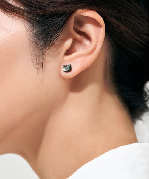 Jewel closet by L&Co.(ジュエルクローゼットバイエルアンドコー)の「K10 キャット ピアス(ピアス(両耳用)・レディース・ホワイト/ブラック・FREE)」の10枚目の写真