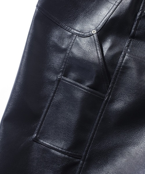 XLARGE（エクストララージ）の「OLD ENGLISH FAUX LEATHER SHORT PANTS（その他パンツ・メンズ・ブラック・34inch/30inch/32inch）」の5枚目の写真