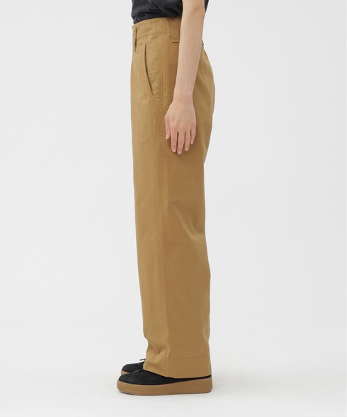 MHL.（エムエイチエル）の「WASHED CHINO COTTON（その他パンツ・レディース・ブラック/ライトブラウン・0/1/2/3）」の9枚目の写真