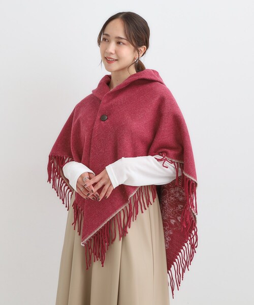 SHOO・LA・RUE(シューラルー)の「【リバーシブル】心もほっこり アニマル柄ポンチョ(ポンチョ・レディース・チャコールグレー/ネイビー/ボルドー・00)」の13枚目の写真