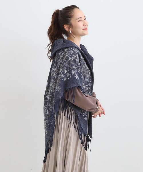 SHOO・LA・RUE(シューラルー)の「【リバーシブル】心もほっこり アニマル柄ポンチョ(ポンチョ・レディース・チャコールグレー/ネイビー/ボルドー・00)」の19枚目の写真