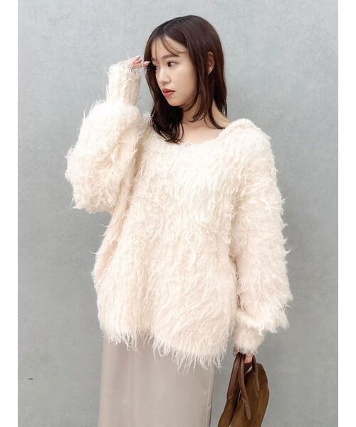 dazzlin（ダズリン）の「リップルカールニットフーディ（ニット/セーター・レディース・ピンク/チャコールグレー/ブルー/アイボリー/オレンジ/パープル・FREE）」の6枚目の写真