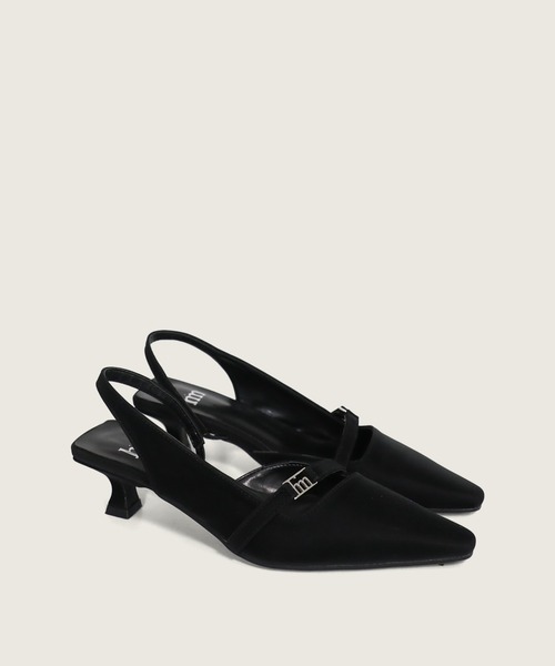 hiamu（ヒアム）の「[お気に入り登録数6,000突破！]【着用動画あり・4色展開】ヒアムロゴポイント甲ストラップポイントスリングバック/hiamu 1st collection（パンプス・レディース・ブラウン/バーガンディー/アイボリー/ブラック・22.5cm/23.0cm/23.5cm/24.0cm/24.5cm/25.0cm）」の3枚目の写真