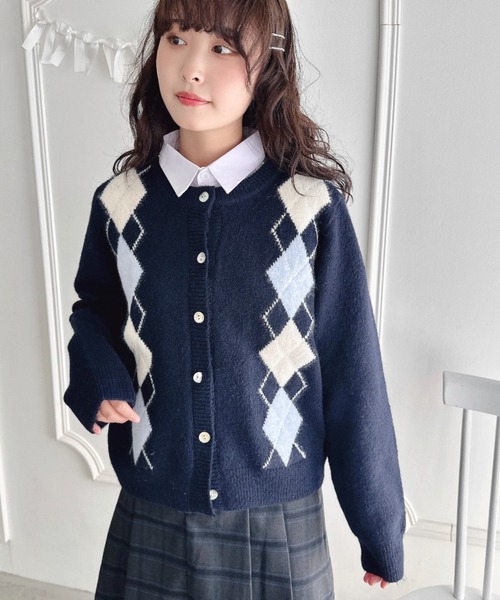 Loueme（ルエム）の「アーガイルニットカーディガン（カーディガン/ボレロ・レディース・ネイビー/グレー/オフホワイト・FREE）」の3枚目の写真