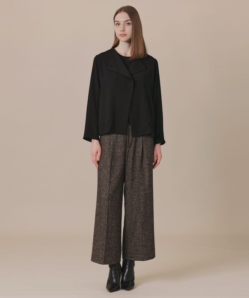 MACKINTOSH LONDON（マッキントッシュ ロンドン）の「パウダリーソフトジョーゼットジャケット（テーラードジャケット・レディース・ブラック/ベージュ・38）」の5枚目の写真