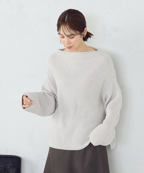 COMME CA ISM(コムサイズム)の「ラメモールボートネックニット(ニット/セーター・レディース・チャコール/ライトグレー/サックスブルー・FREE)」の6枚目の写真