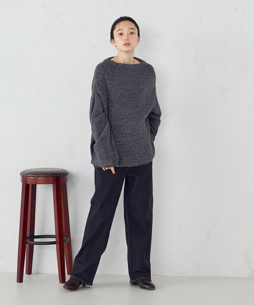COMME CA ISM(コムサイズム)の「ラメモールボートネックニット(ニット/セーター・レディース・チャコール/ライトグレー/サックスブルー・FREE)」の9枚目の写真