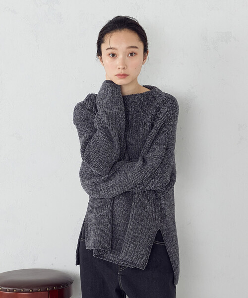 COMME CA ISM(コムサイズム)の「ラメモールボートネックニット(ニット/セーター・レディース・チャコール/ライトグレー/サックスブルー・FREE)」の11枚目の写真