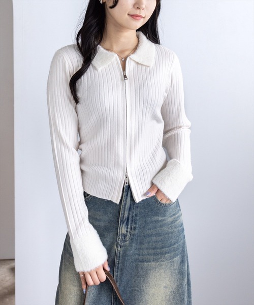 clear（クリア）の「襟袖ショートフェザーダブルジップリブニットトップス［大人 カジュアル 着回し力抜群］（ニット/セーター・レディース・キャメル/グレー/ブラック/アイボリー/ピンク・F）」の2枚目の写真