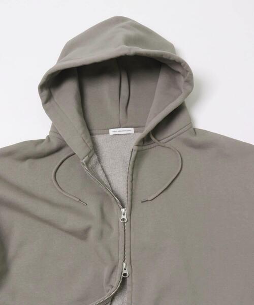 URBAN RESEARCH DOORS（アーバンリサーチドアーズ）の「『UR TECH』ピグメントダイ裏起毛ZIPパーカー（パーカー・メンズ・グレー/ブラック・MEDIUM/LARGE）」の8枚目の写真